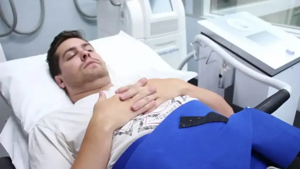 Transforming Bodies: Celebrity Success Stories and the Truth Behind Body Contouring 2 Image of male having body contouring Crawley treatment